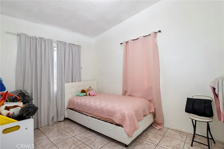 240 E 56th Street, Los Angeles, California 90011