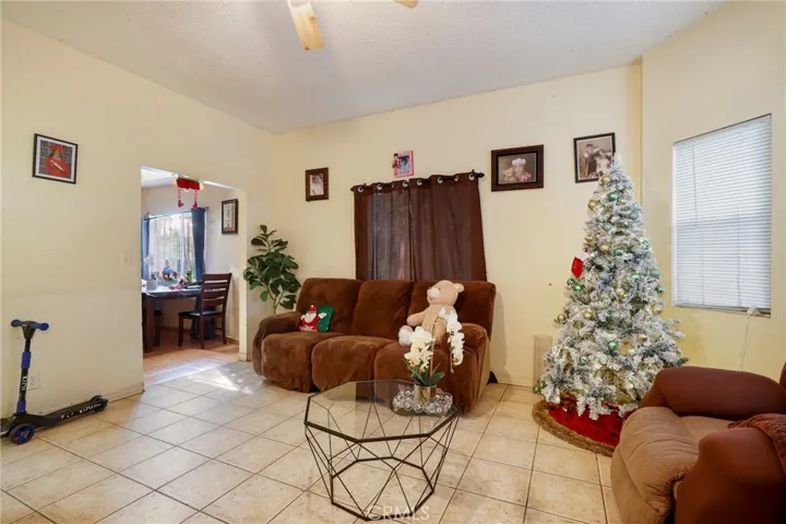 240 E 56th Street, Los Angeles, California 90011