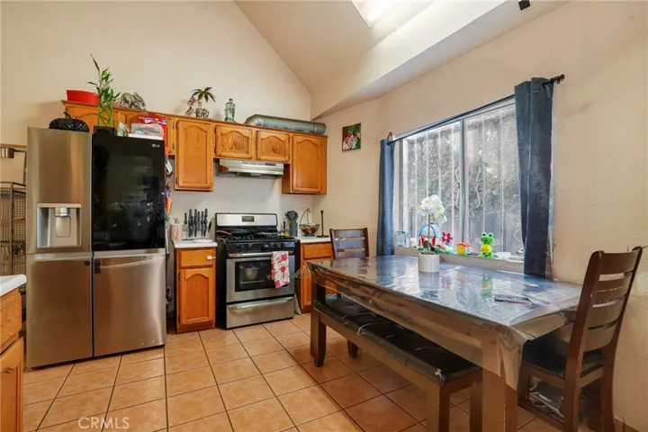 240 E 56th Street, Los Angeles, California 90011