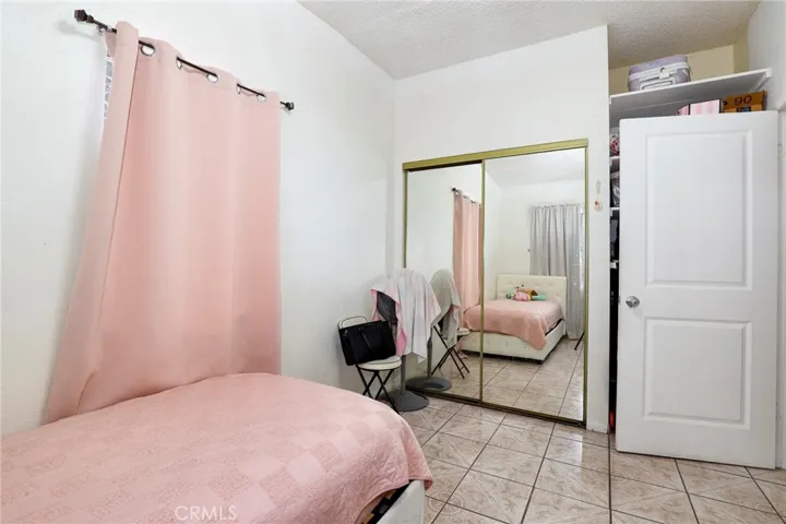 240 E 56th Street, Los Angeles, California 90011