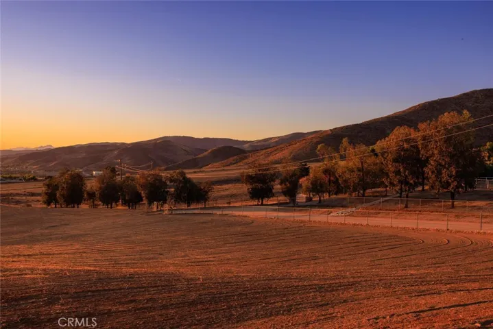 6803 Sierra, Agua Dulce, California 91390