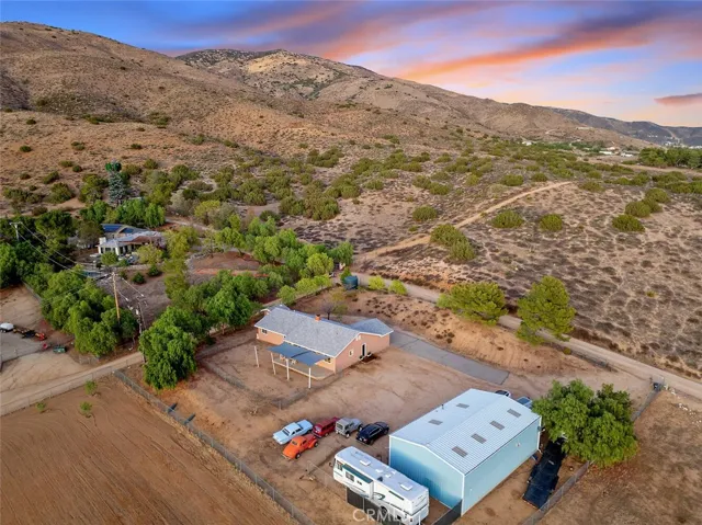 6803 Sierra, Agua Dulce, California 91390
