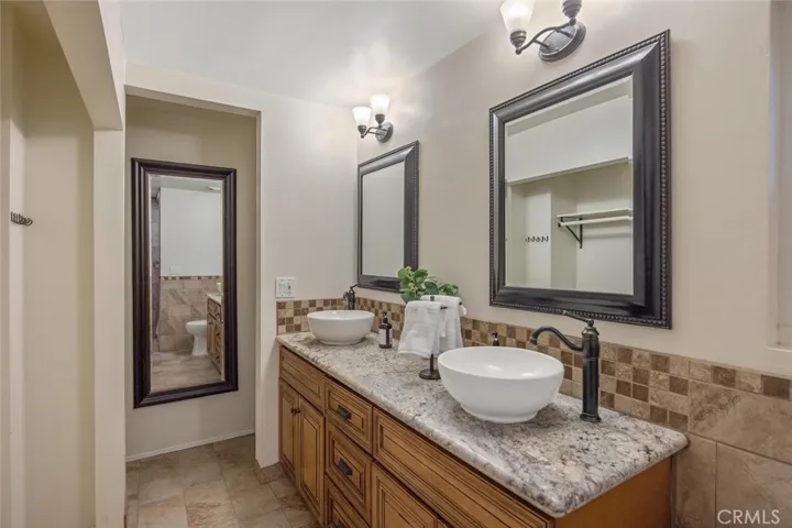 6803 Sierra, Agua Dulce, California 91390