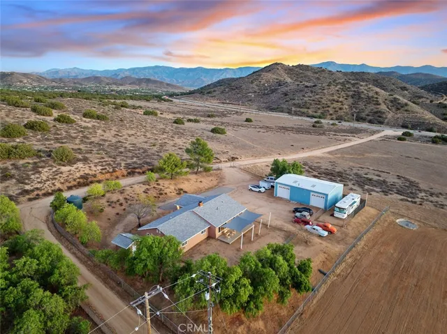 6803 Sierra, Agua Dulce, California 91390