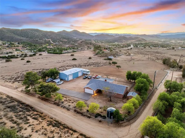 6803 Sierra, Agua Dulce, California 91390