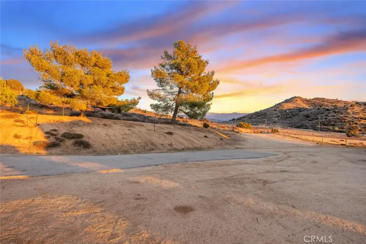 6803 Sierra, Agua Dulce, California 91390