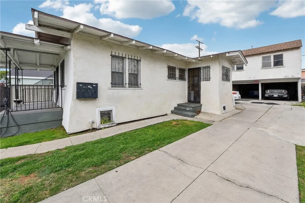 231 W 88th Street, Los Angeles, California 90003 home-pic-10