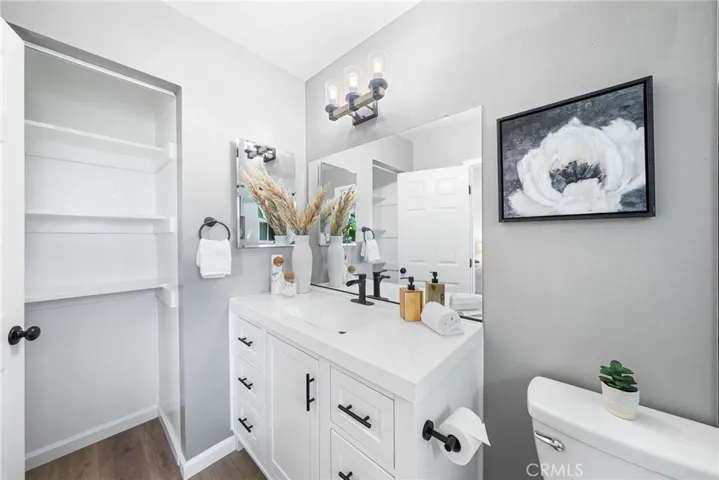 621 S Corta, Santa Ana, California 92704
