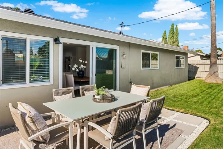 621 S Corta, Santa Ana, California 92704
