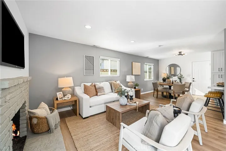 621 S Corta, Santa Ana, California 92704