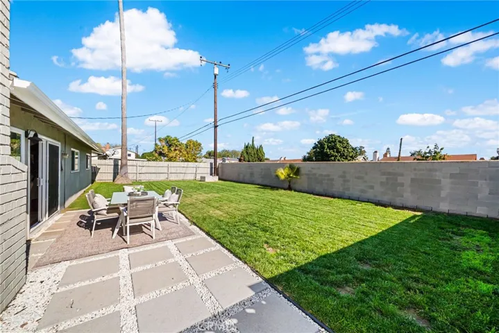 621 S Corta, Santa Ana, California 92704