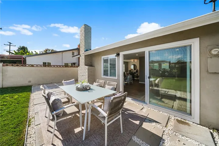 621 S Corta, Santa Ana, California 92704