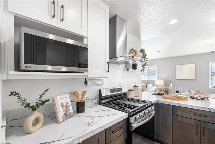 621 S Corta, Santa Ana, California 92704