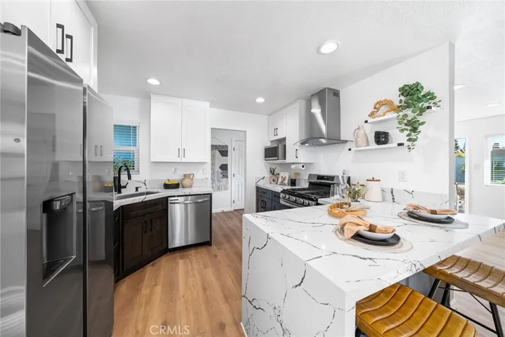 621 S Corta, Santa Ana, California 92704