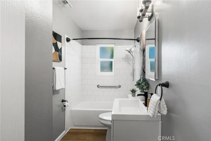 621 S Corta, Santa Ana, California 92704
