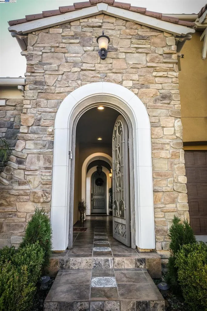 3252 Carpenter Way, San Ramon, California 94582 home-pic-3