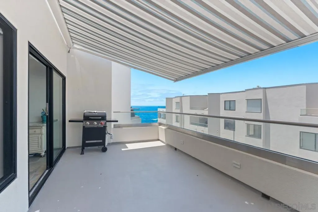 100 Coast 405, La Jolla, California 92037 home-pic-23