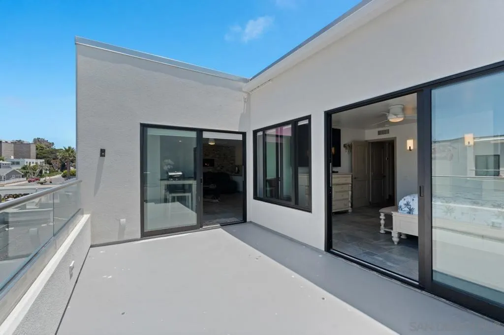 100 Coast 405, La Jolla, California 92037 home-pic-24