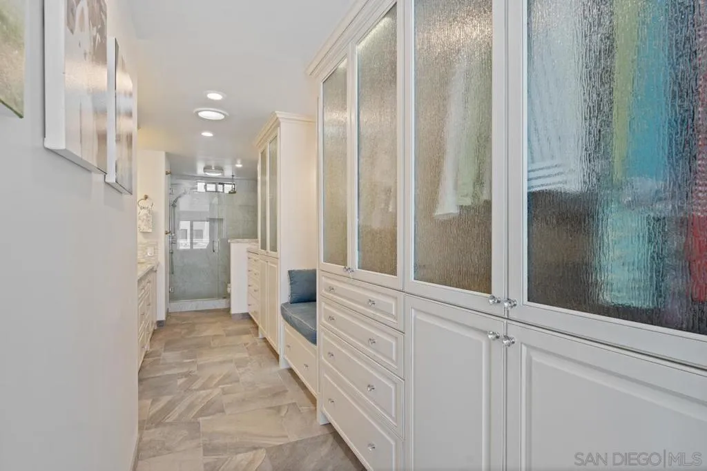 100 Coast 405, La Jolla, California 92037 home-pic-30