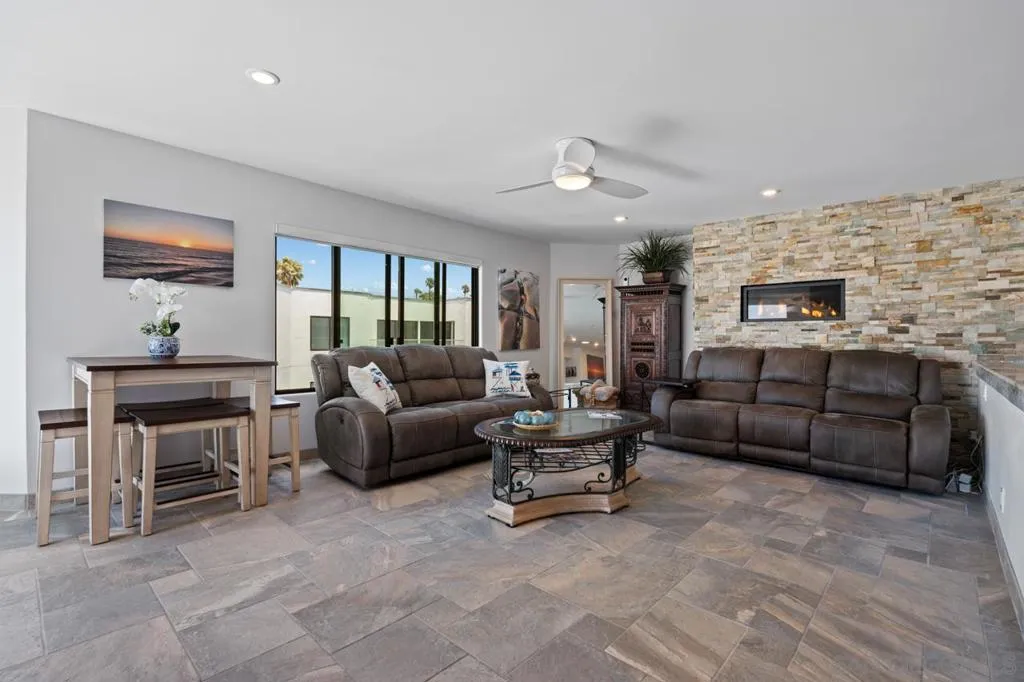 100 Coast 405, La Jolla, California 92037 home-pic-15