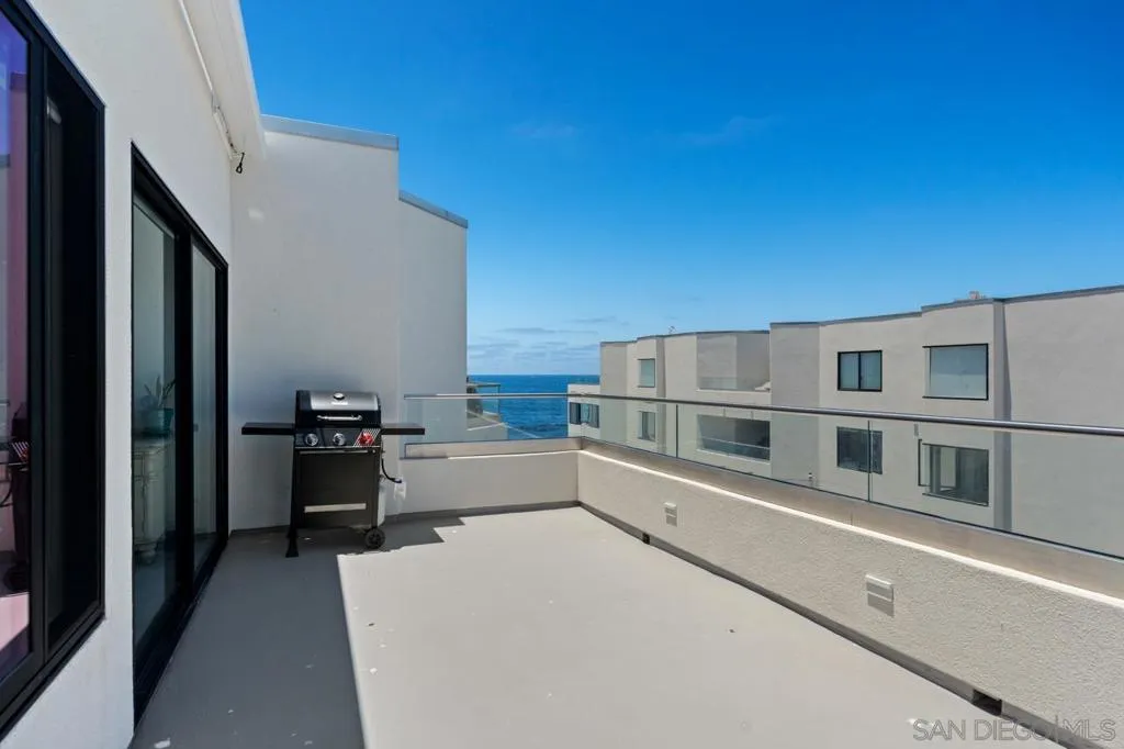 100 Coast 405, La Jolla, California 92037 home-pic-20
