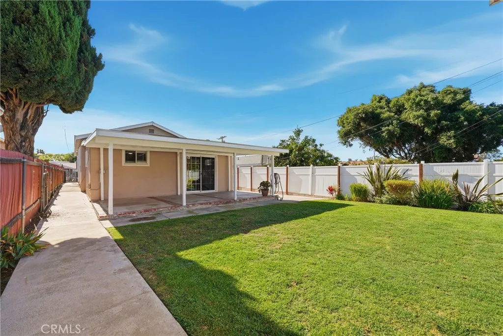 1231 W Don, Wilmington, California 90744 home-pic-17