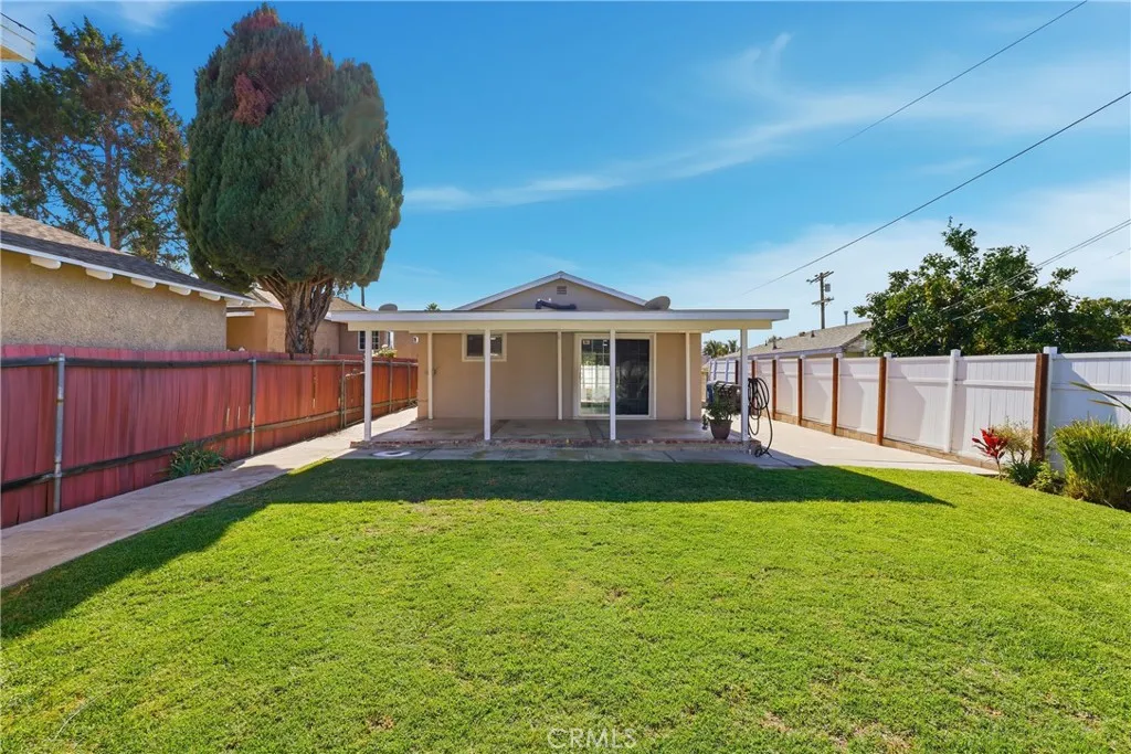 1231 W Don, Wilmington, California 90744 home-pic-16