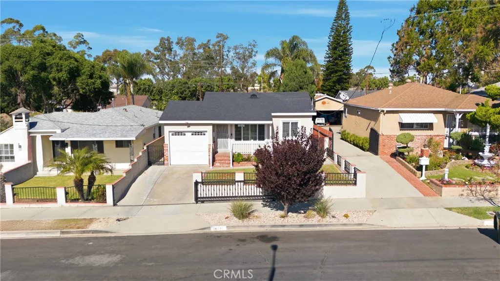 1231 W Don, Wilmington, California 90744 home-pic-1
