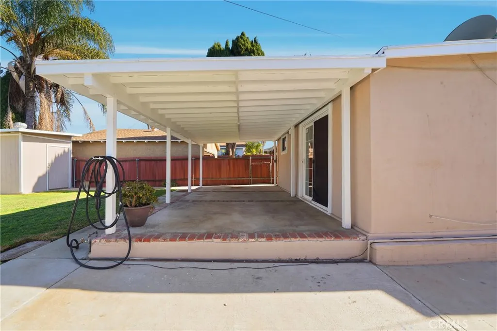 1231 W Don, Wilmington, California 90744 home-pic-15