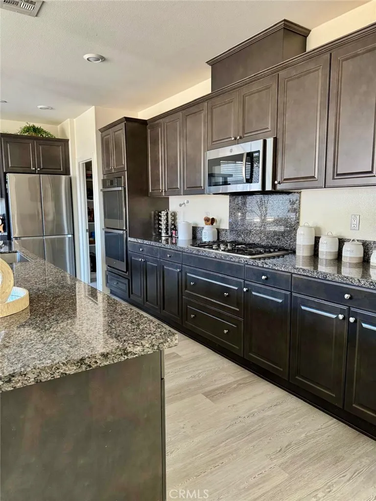 5144 Godinez, Fontana, California 92336 home-pic-3