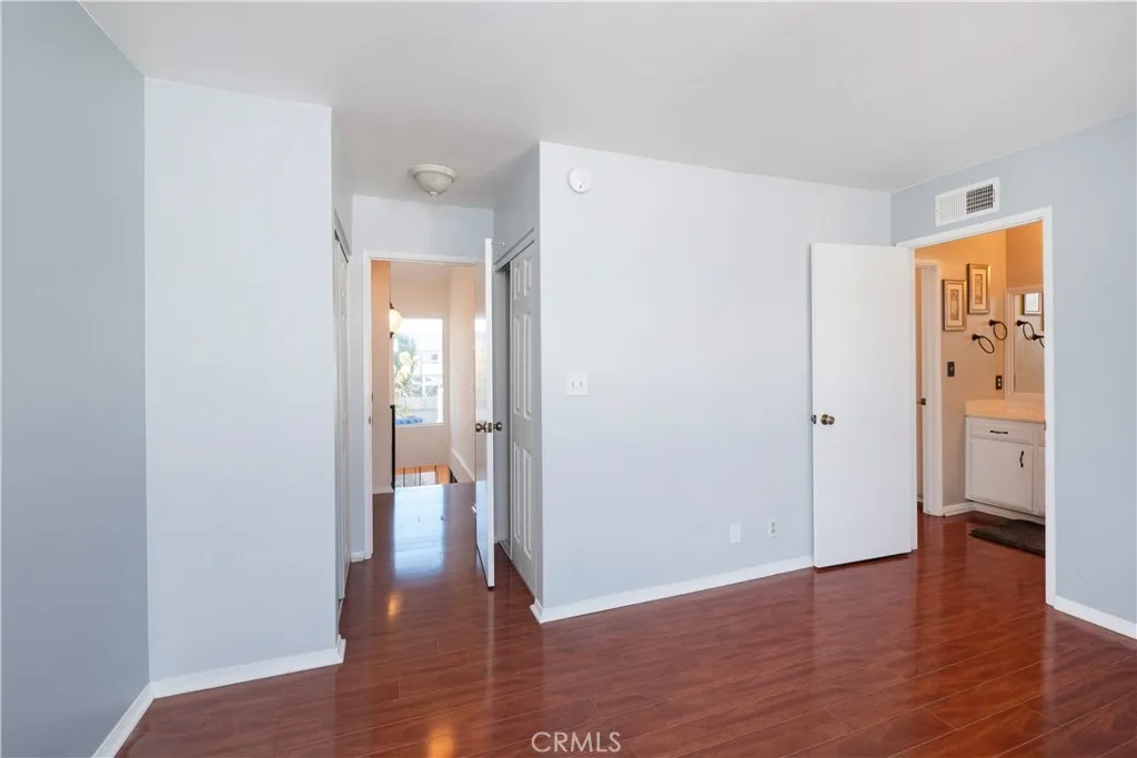12334 Chandler, Valley Village, California 91607 home-pic-30