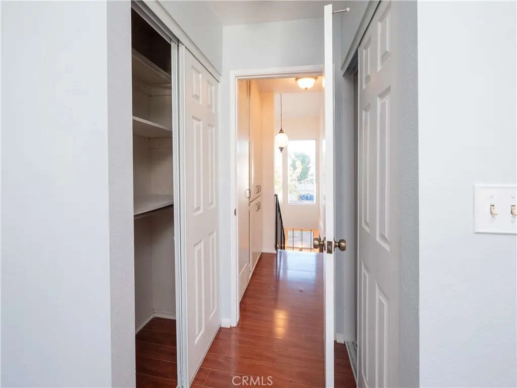 12334 Chandler, Valley Village, California 91607 home-pic-31
