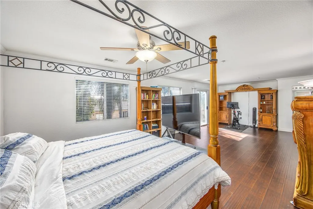 7813 Santa Angela, Highland, California 92346 home-pic-30