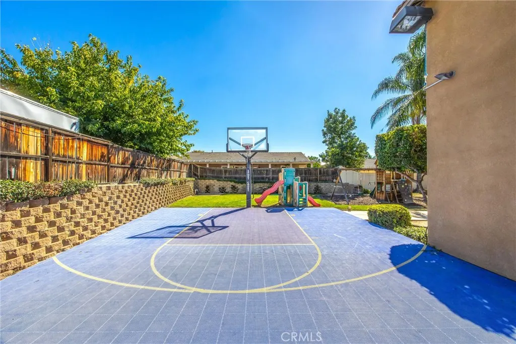 7813 Santa Angela, Highland, California 92346 home-pic-41