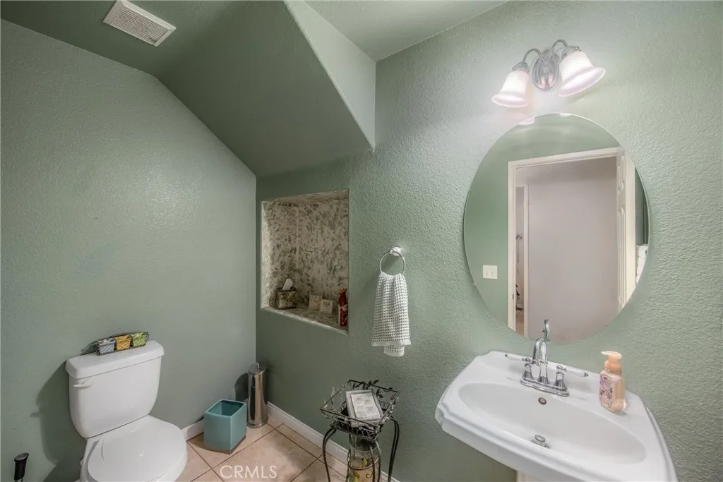 7813 Santa Angela, Highland, California 92346 home-pic-19