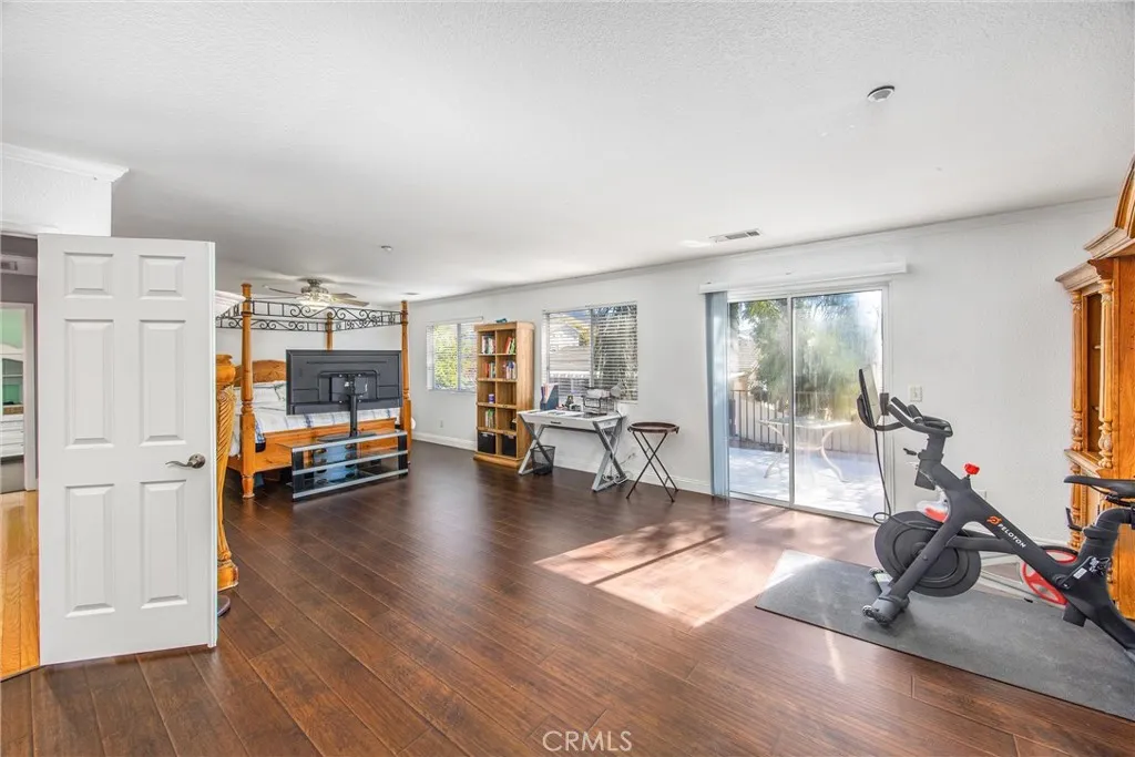 7813 Santa Angela, Highland, California 92346 home-pic-27