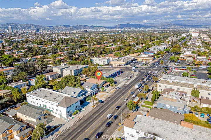 1929 Crenshaw, Los Angeles, California 90016