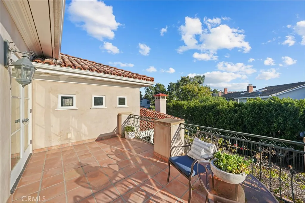 16351 Spartan Circle, Huntington Beach, California 92649 home-pic-47