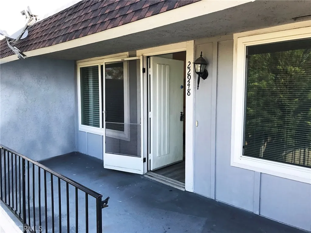 22948 Via Pimiento 4b, Mission Viejo, California 92691 home-pic-0