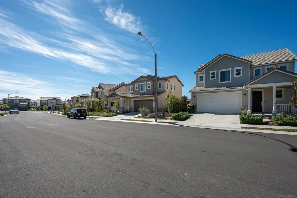 39297 Kindler Ln, Temecula, California 92591 home-pic-43