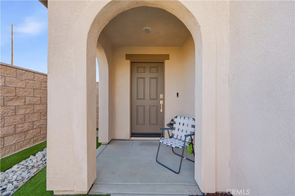 30927 Tempest Court, Winchester, California 92596 home-pic-2