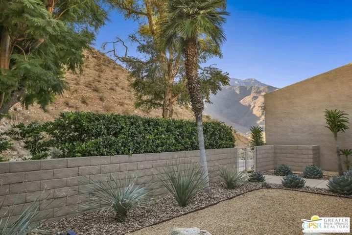 3706 E Bogert Trail, Palm Springs, California 92264