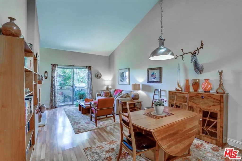 645 Chestnut Avenue 315, Long Beach, California 90802 home-pic-4