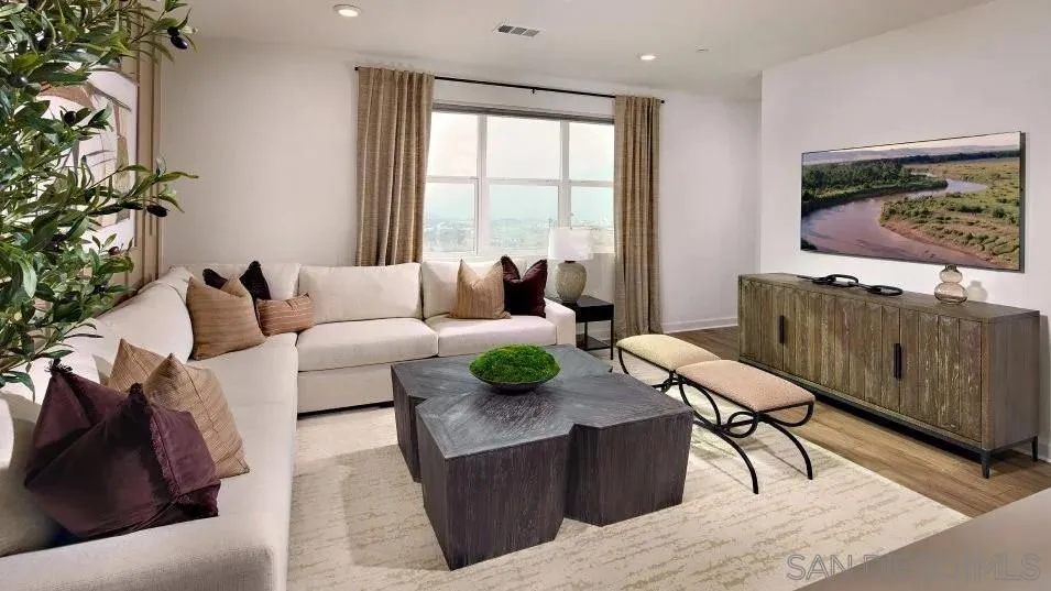 857 Cheyne Loop 3, Chula Vista, California 91911 home-pic-3