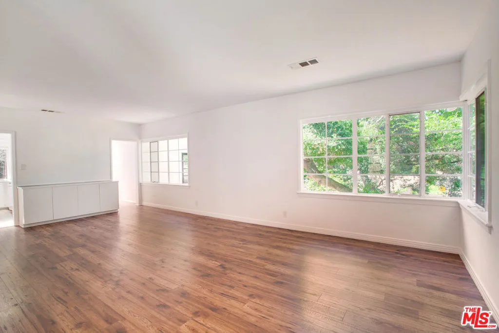 10321 Chrysanthemum Lane, Los Angeles, California 90077 home-pic-5