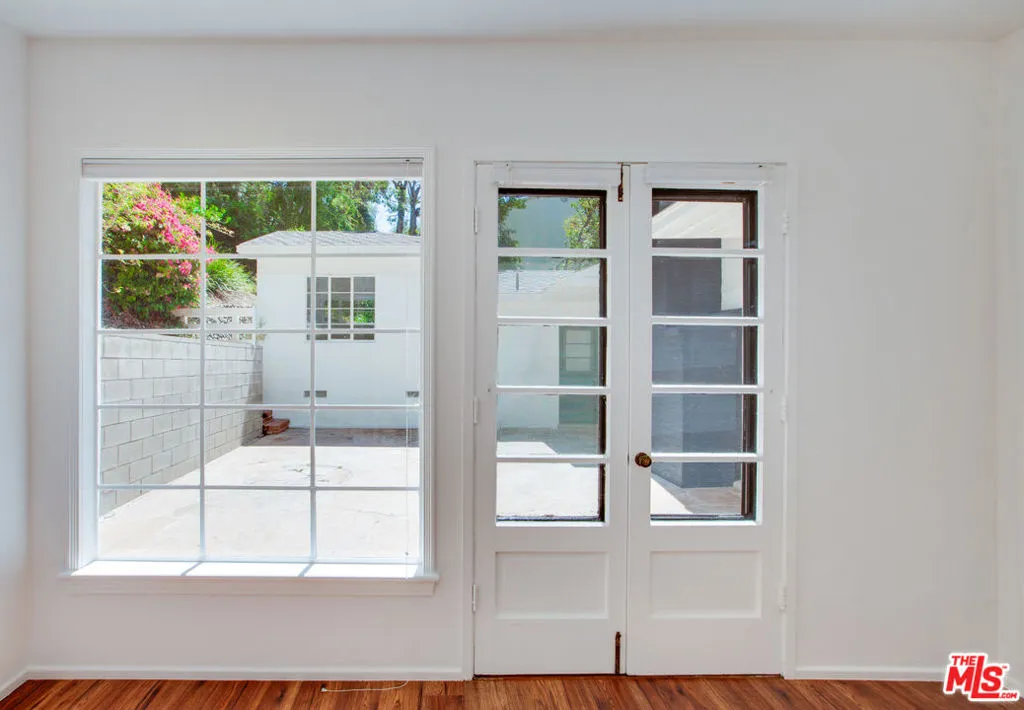 10321 Chrysanthemum Lane, Los Angeles, California 90077 home-pic-18