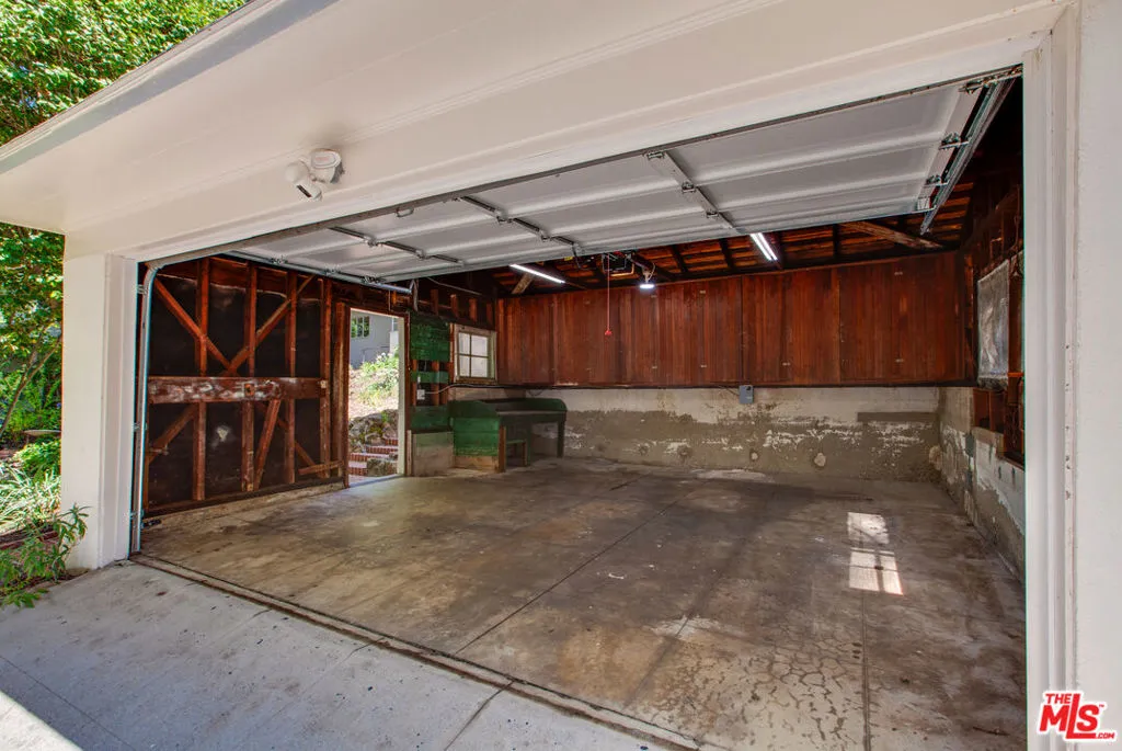 10321 Chrysanthemum Lane, Los Angeles, California 90077 home-pic-29