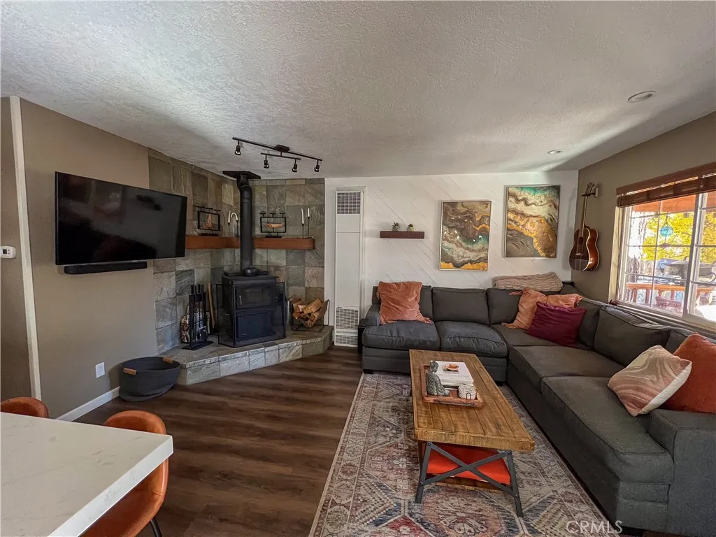 1053 Sierra Avenue, Big Bear City, California 92314 home-pic-1