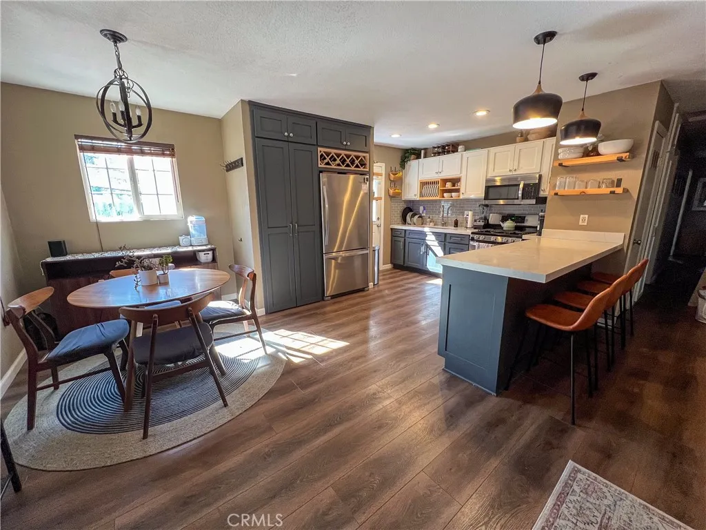 1053 Sierra Avenue, Big Bear City, California 92314 home-pic-8