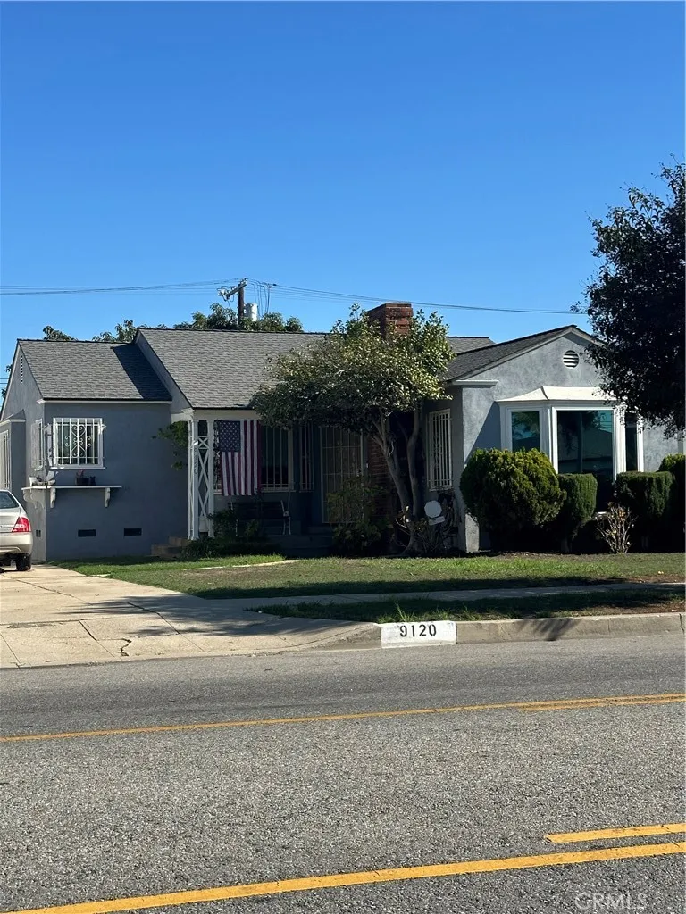 9120 S Van Ness, Los Angeles, California 90047 home-pic-1
